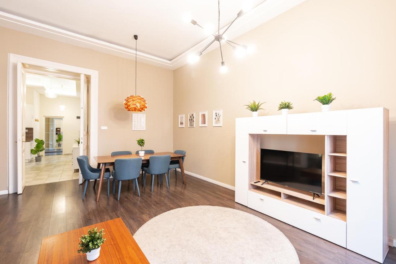 Spacious Luxury Apartment At The Heart Of Budapeszt Zewnętrze zdjęcie