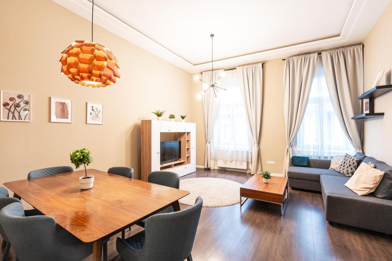 Spacious Luxury Apartment At The Heart Of Budapeszt Zewnętrze zdjęcie